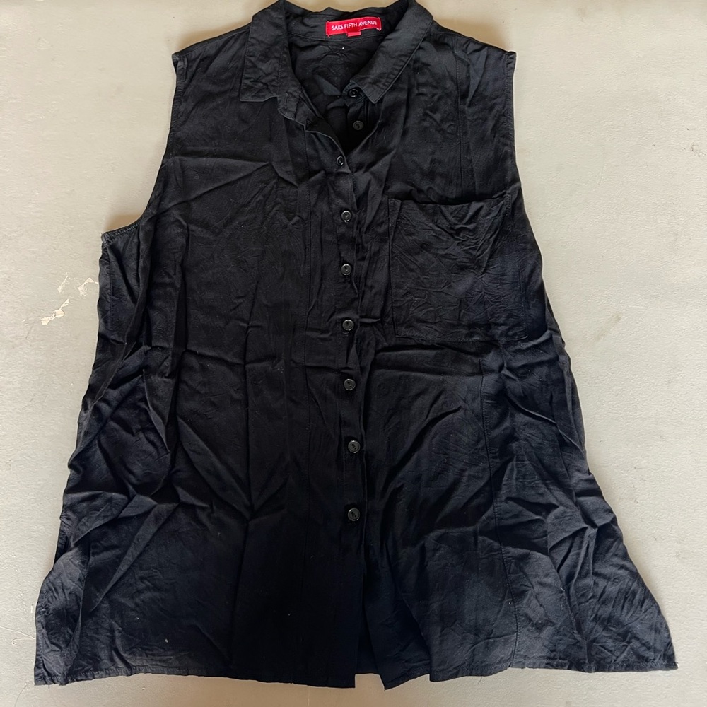 Saks Fifth Avenue button down top with side slits